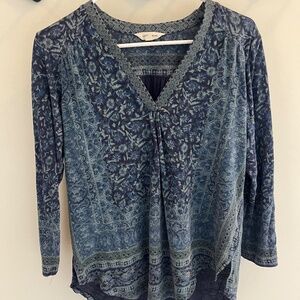 LUCKY BRAND- blue 3/4 sleeve graphic blouse